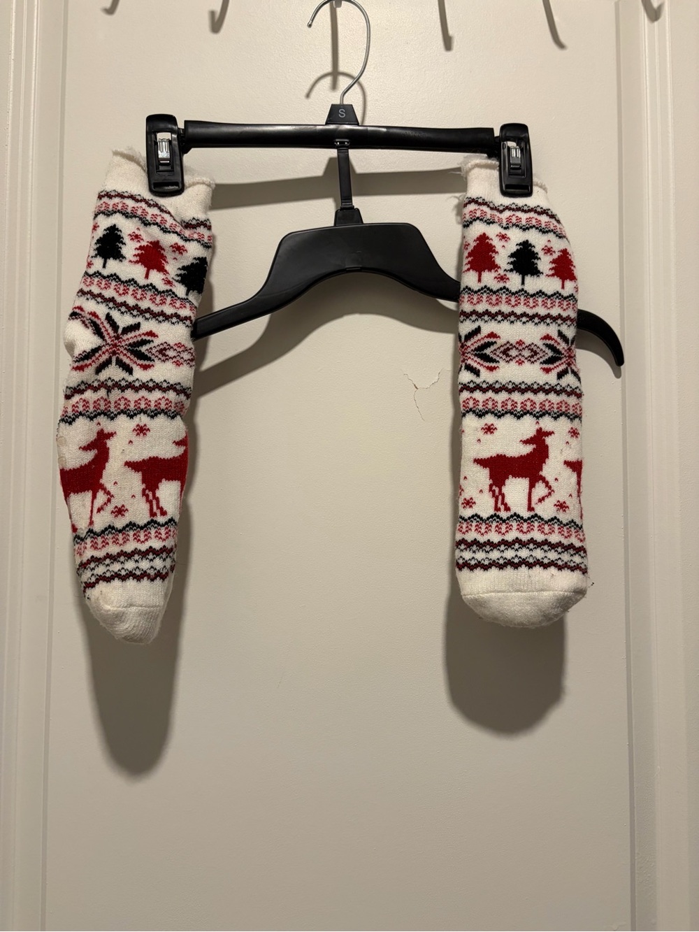 Muk Luks Women's Holiday Reindeer Crew Socks - White & Red